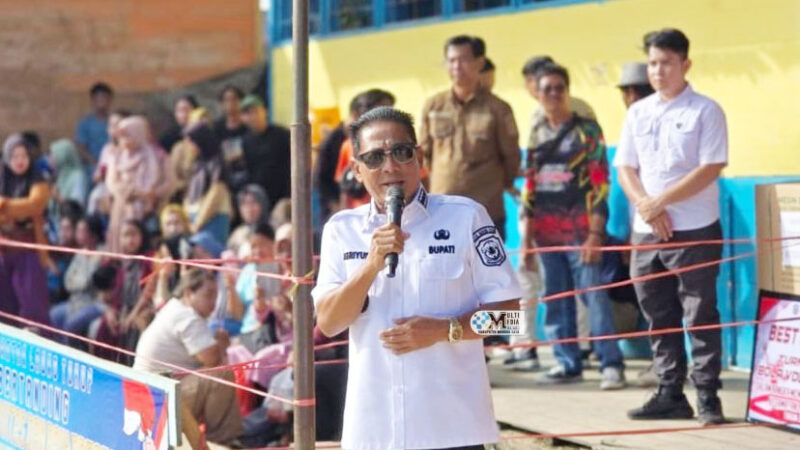 Hadiri Pertandingan Voly Putri Tingkat Kecamatan Laung Tuhup, Bupati Mura Disambut Hangat Warga Masyarakat
