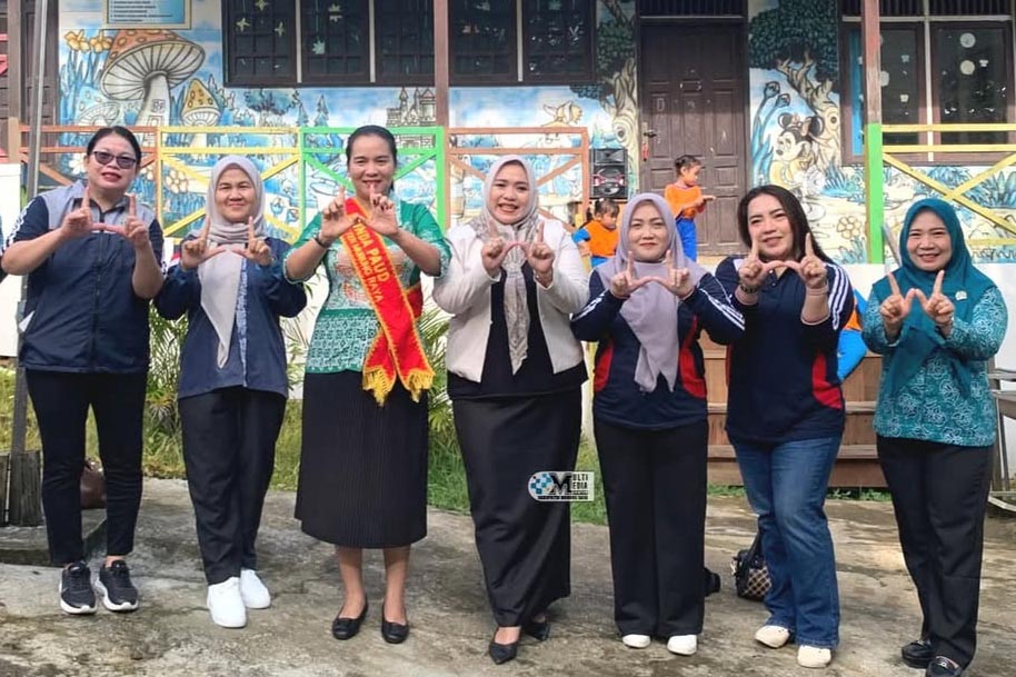 Bunda PAUD Mura Mengedukasi Anak-Anak pada Pekan Merah Putih Tamasya