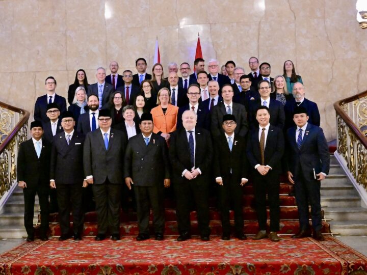 Atasi Kelangkaan Dokter, Presiden Prabowo Gandeng Inggris Bangun 10 Universitas Kedokteran