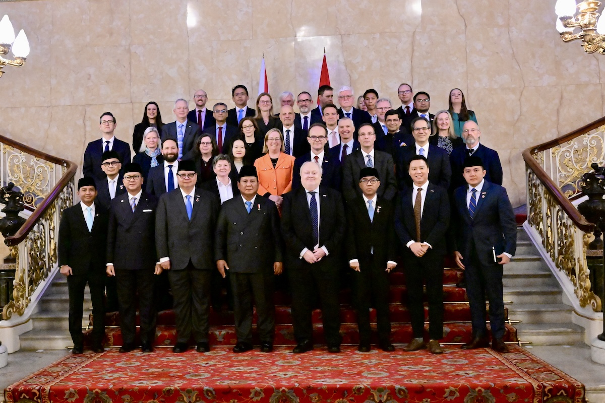 Atasi Kelangkaan Dokter, Presiden Prabowo Gandeng Inggris Bangun 10 Universitas Kedokteran