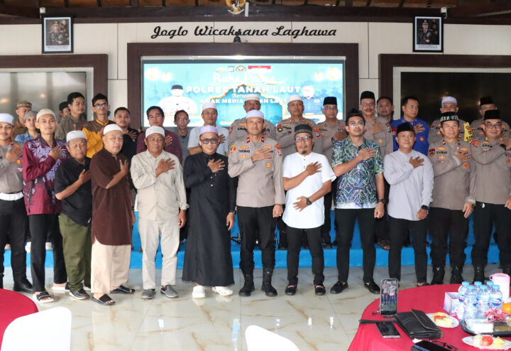 Perkuat Silaturahmi di Bulan Ramadhan, Polres Tanah Laut Buka Puasa Bersama Awak Media