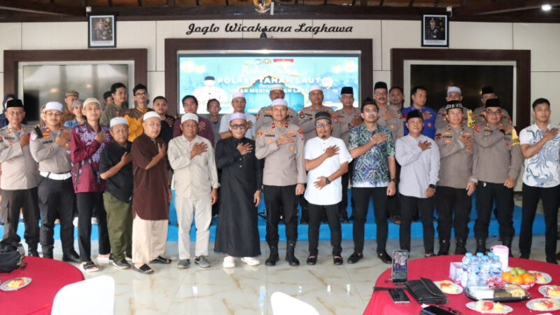 Perkuat Silaturahmi di Bulan Ramadhan, Polres Tanah Laut Buka Puasa Bersama Awak Media