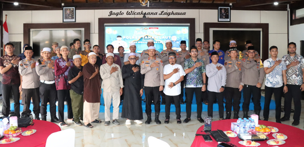 Perkuat Silaturahmi di Bulan Ramadhan, Polres Tanah Laut Buka Puasa Bersama Awak Media