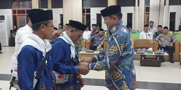 Bupati Muhammad Yamin Lepas Keberangkatan 103 JCH Bartim