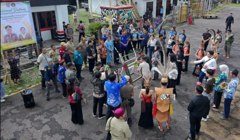 Bupati Heriyus Sambut Kedatangan Kajari Baru