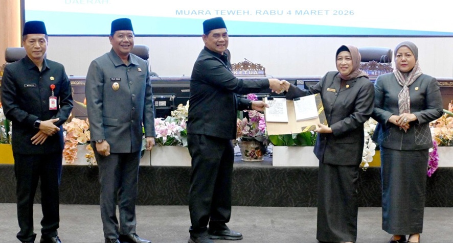 Ketua DPRD Ir. Hj. Mery Rukaini Pimpin Rapat Paripurna III Terkait RPJMD dan Isu Lingkungan