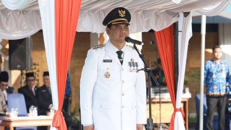 Bupati H. Shalahuddin Pimpin Upacara Hari Otonomi Daerah di Halaman Kantor Bupati