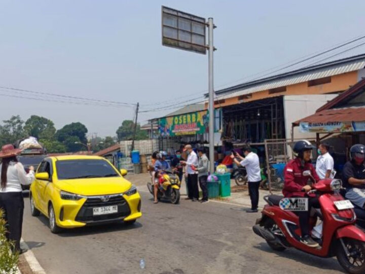 Sikapi Buruknya Kualitas Udara, Dinkes Mura Bagikan Masker ke Warga