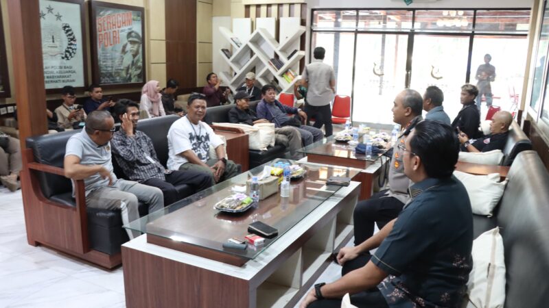 Kapolres Tanah Laut Gelar Coffee Morning Bersama Awak Media