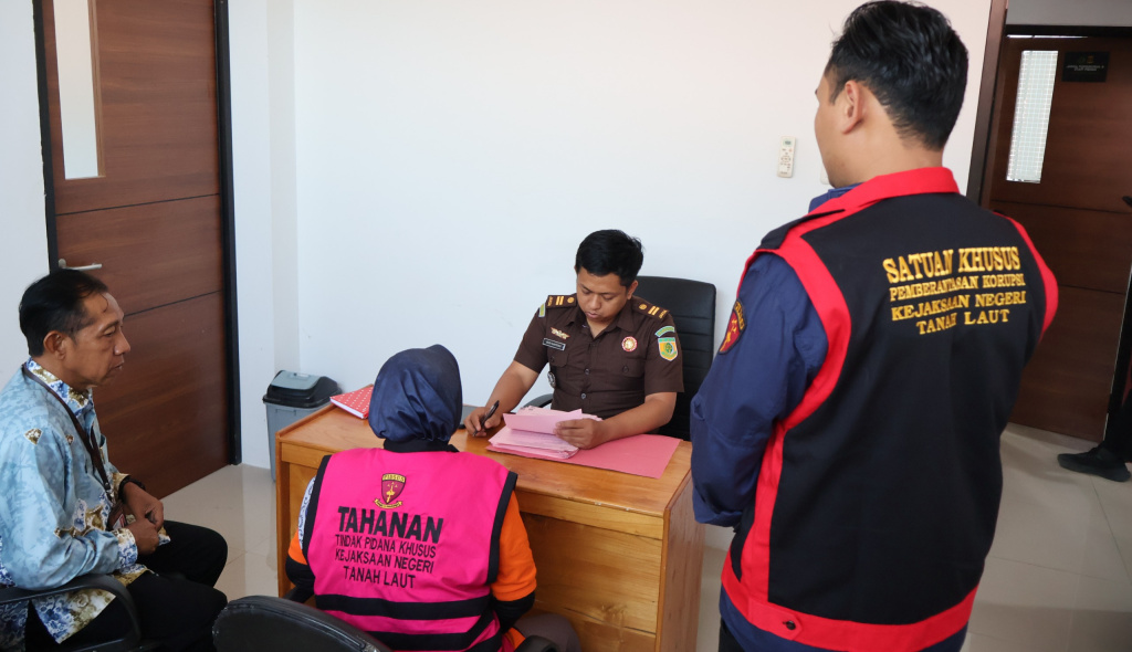 Kejari Tala Laksanakan Tahap II Terhadap Dua Tersangka Dugaan Korupsi BOP PKBM Serumpun